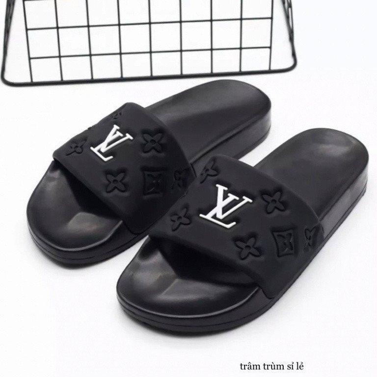 LV เลเวล รองเท้าแตะผู้ชายระดับแฟชั่นในสต็อกตั้งแต่ 38-43 89 34