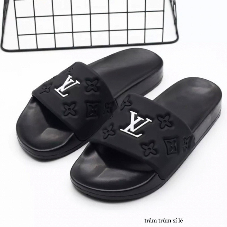 LV เลเวล รองเท้าแตะผู้ชายระดับแฟชั่นในสต็อกตั้งแต่ 38-43 89 34