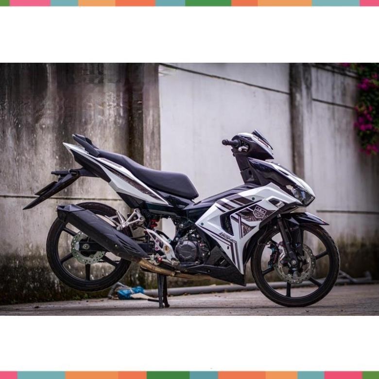 Win x V3 Rs แสตมป์แบบถอดได้ ขาวดําเต็ม