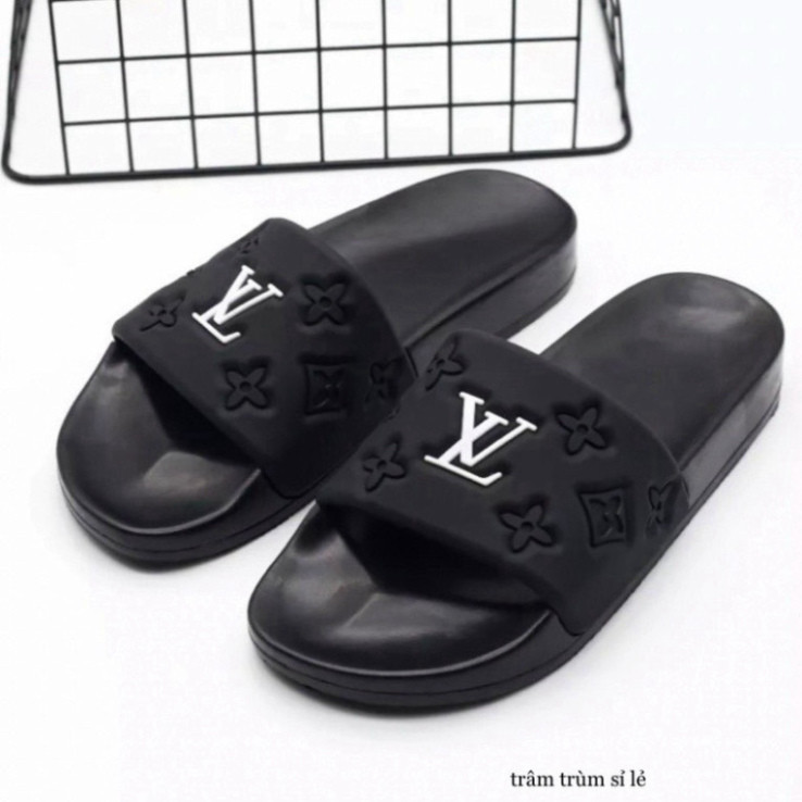 LV เลเวล รองเท้าแตะสายไขว้ผู้ชายและผู้หญิงพิมพ์ลายนูนคุณภาพสูงกันลื่นลุยฝนใส่ออกไปข้างนอกสบายสุดๆเทรนด์สุดฮอตปี 2024