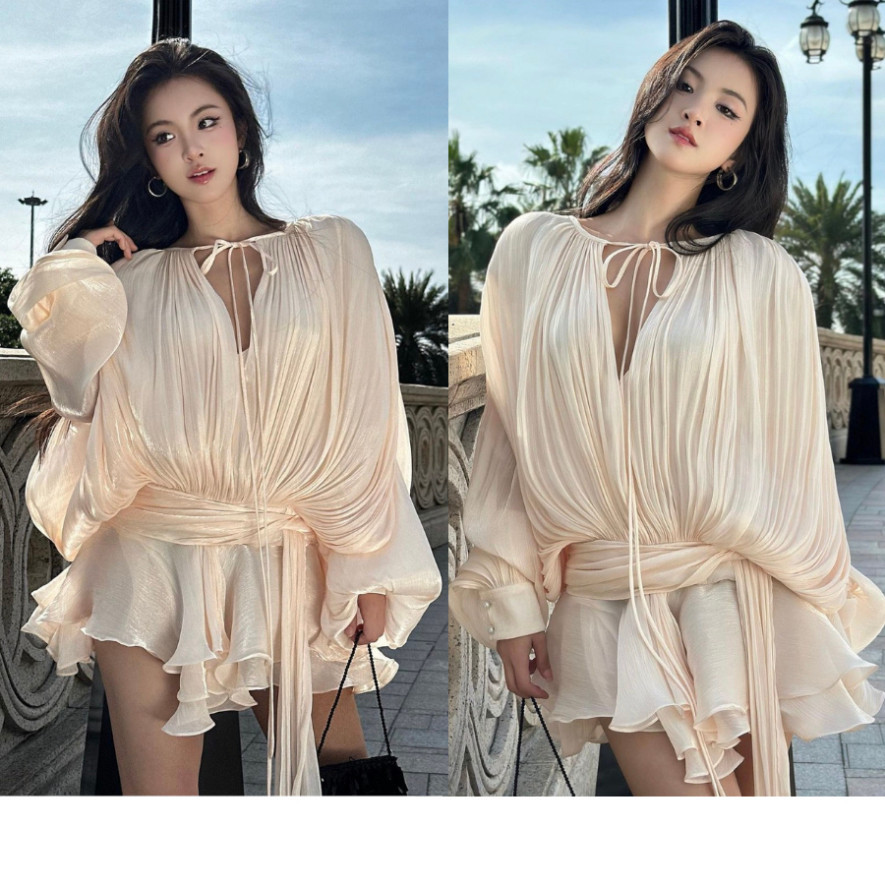 Hamyofficial ชุดเดรสผ้าไหมคอวีสีเบจ Bath Beo สวย มีเสน่ห์ หรูหราขนาดใหญ่หลวม Banh Beo Dress