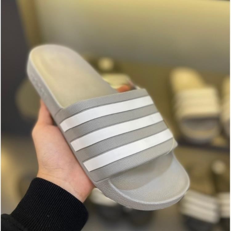 รองเท้าแตะ adidas ประดับเสาหินคุณภาพสูง รองเท้าแตะยางสายไขว้ adidas Adilette Aqua น้ําหนักเบาเป็นพิเศษ