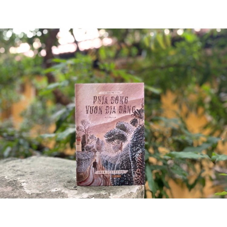 หนังสือ - East of Eden (ปกอ่อน) - ผู้แต่ง John Steinbeck - เต่าแดน