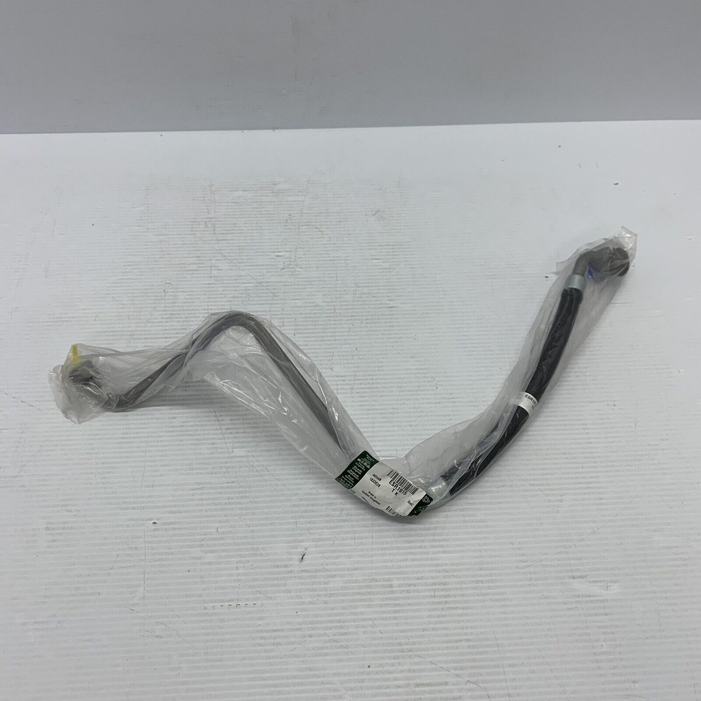 [GENUINE] Land Rover Defender 87-06 v8 esr1915 ท่อหล่อเย็นน้ํามันถึง