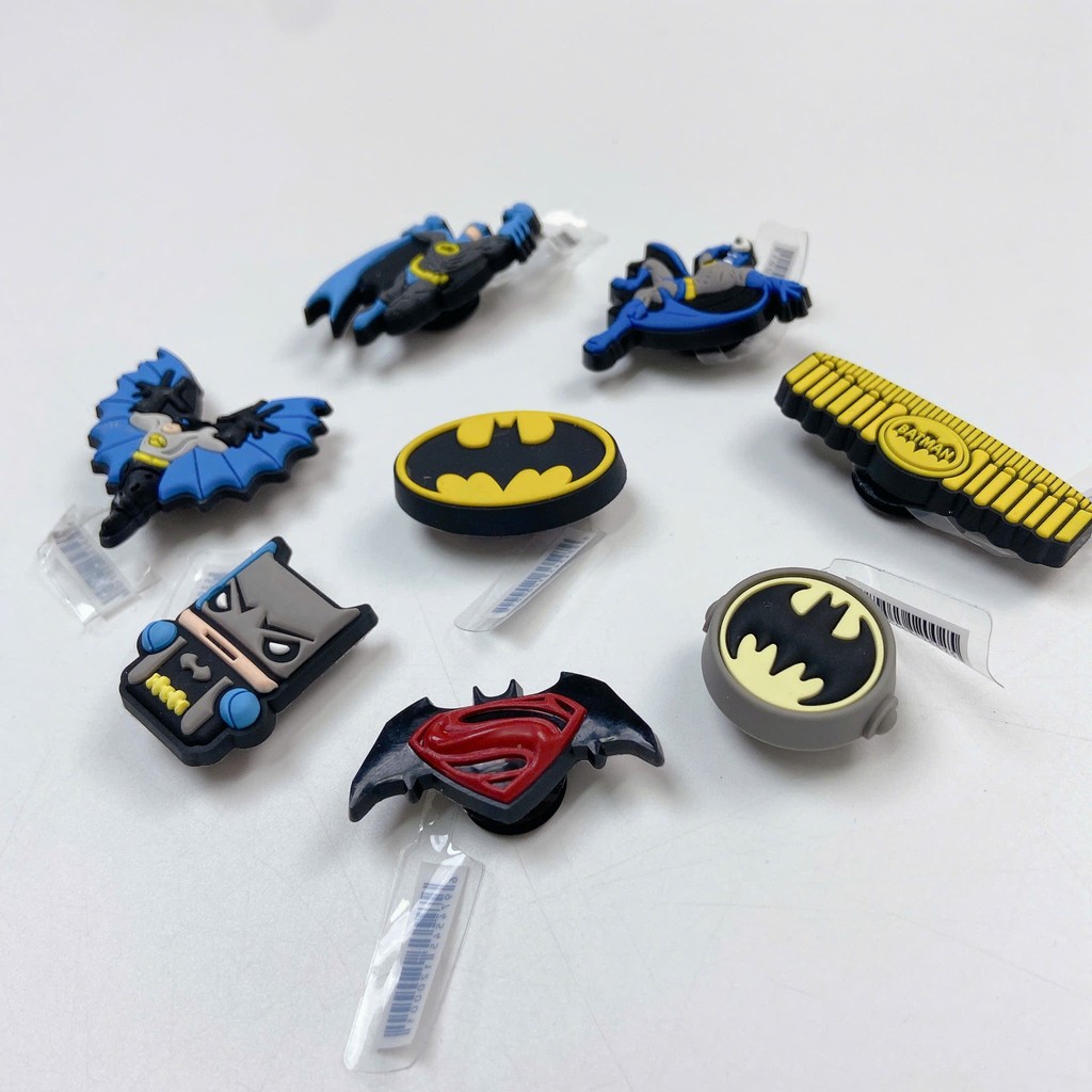อุปกรณ์เสริมรองเท้าแตะไขว้, สติ๊กเกอร์ jibbitz charm batman batman batman cross sandals (ร้านจระเข้)