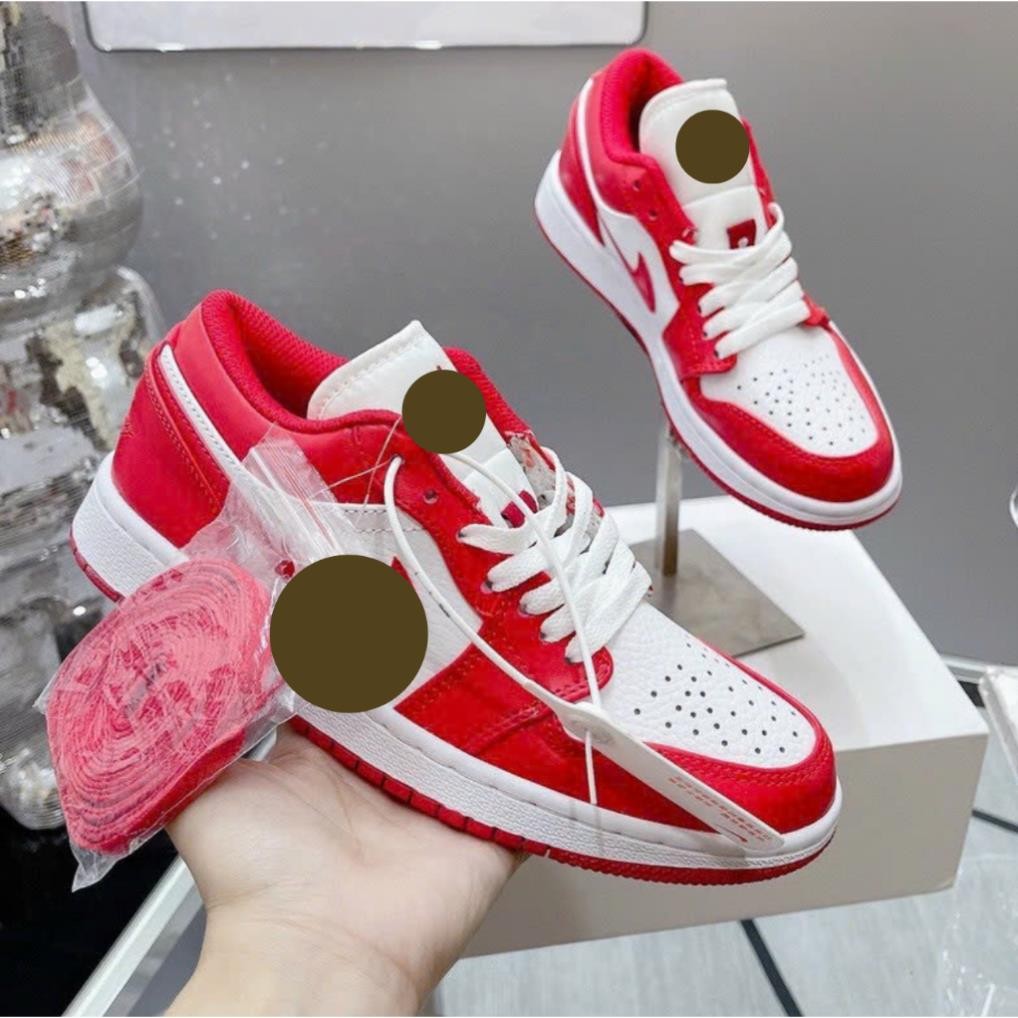 JD Sports Shoes for Men and Women - รองเท้าผ้าใบแฟชั่น พื้นยางนุ่ม รุ่นใหม่ 2025