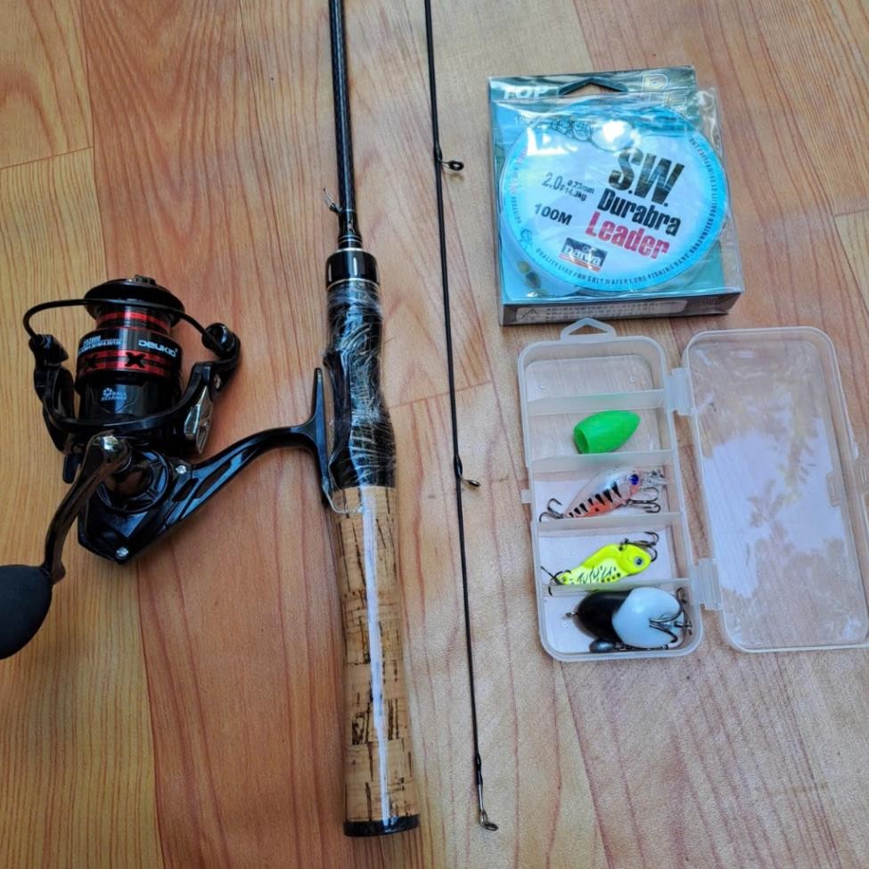 ชุดคอมโบคันเบ็ด UL พร้อมรอก FS 2000 และ Bait Box