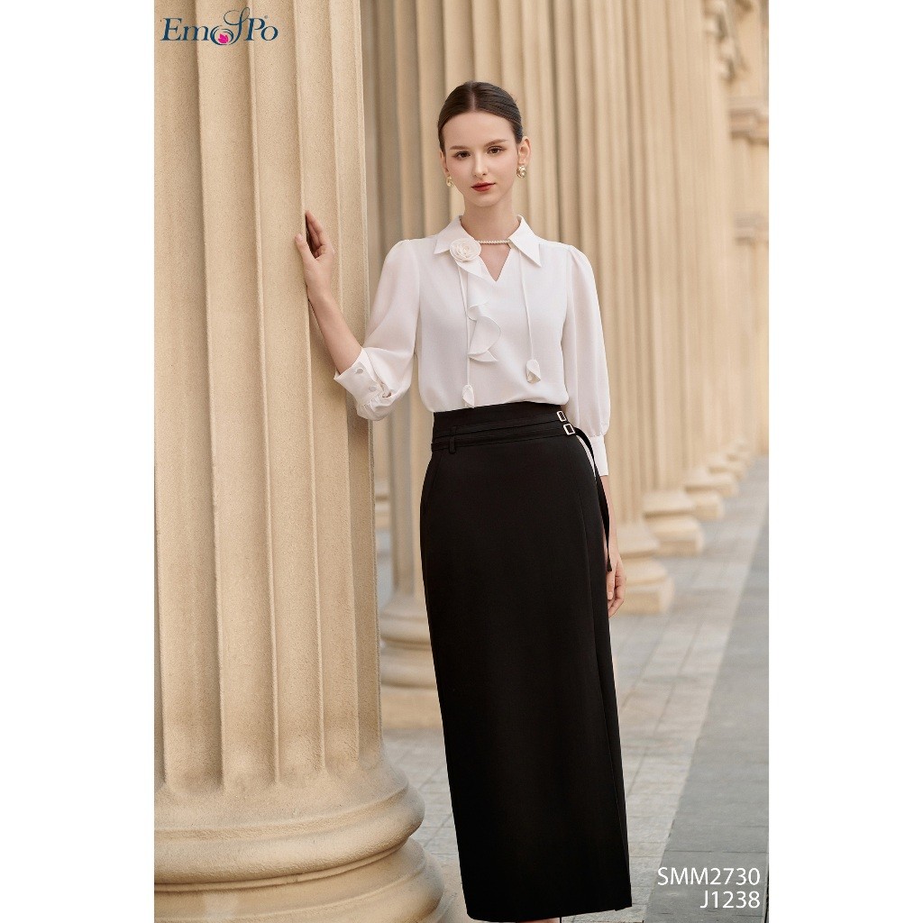 Emspo เสื้อเชิ้ตผู้หญิงดีไซน์คอปกรูปหัวใจแต่งระบายและโซ่หยก SMM2730