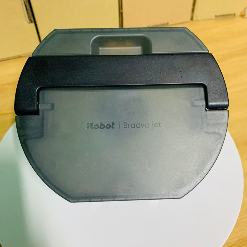 ภาชนะทําความสะอาดสําหรับหุ่นยนต์ทําความสะอาด iRobot Braava jet m6 มือสองใหม่ 90%