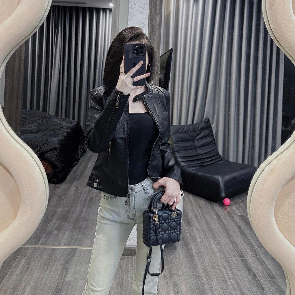 MELINA เสื้อแจ็คเก็ตหนังผู้หญิงคอกลม ซิปล็อค ทรงพอดีตัว สไตล์เกาหลี สีดํา ไซส์ SML XL 9811