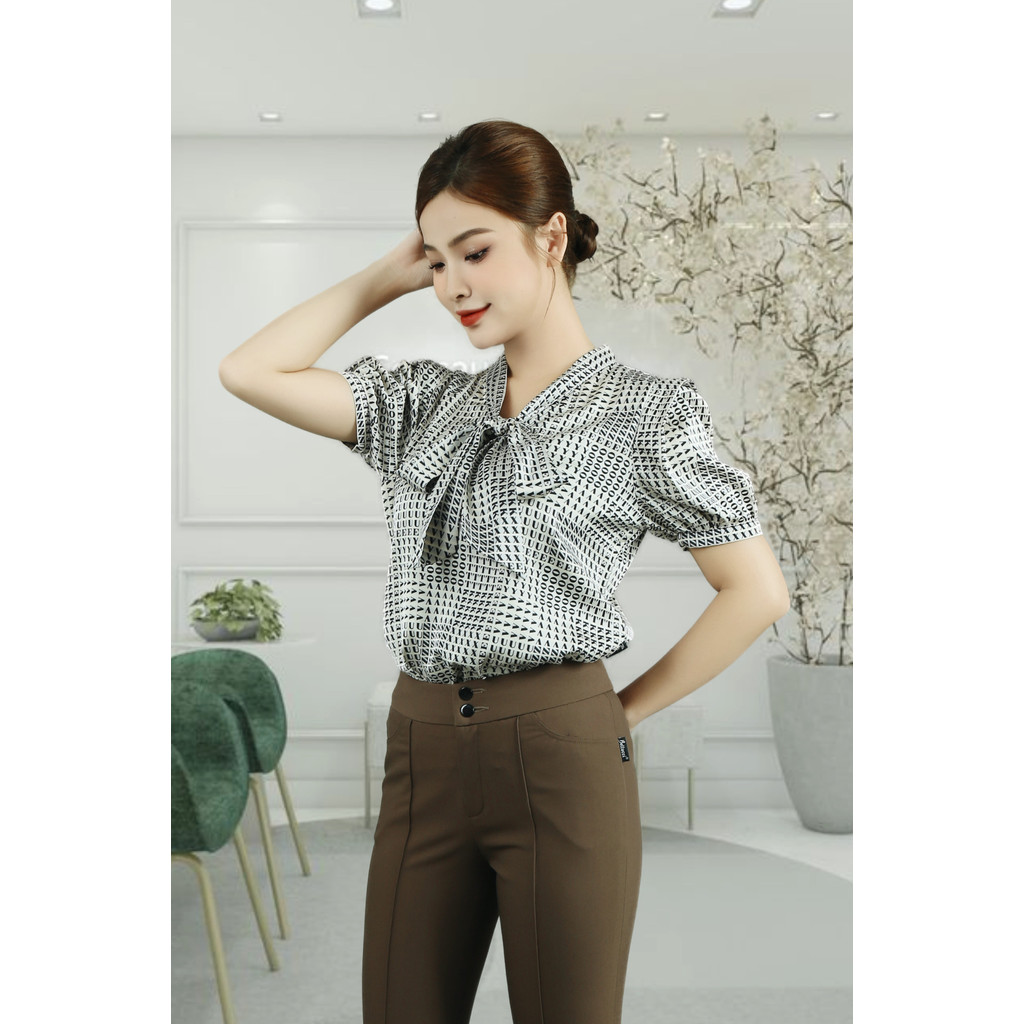 เสื้อแขนสั้นผ้าไหมสีขาวคอปกโบว์ไหล่พอง ADB2203HITR