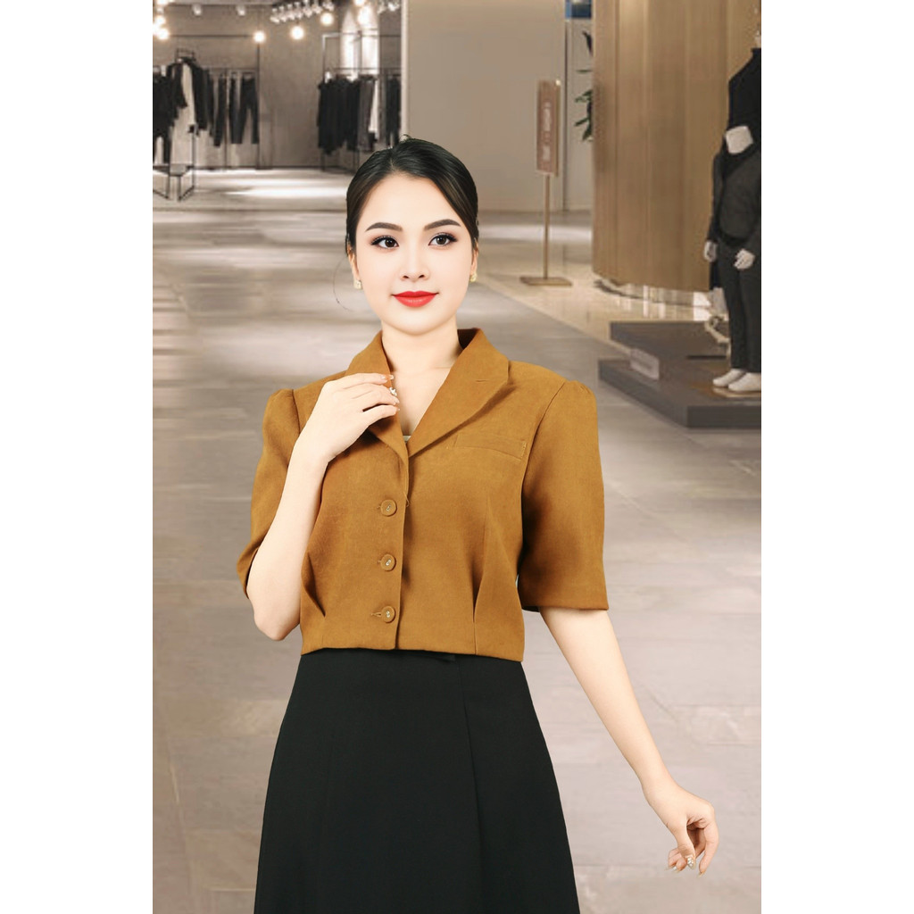 เสื้อกั๊ก 2 ชั้น แขนสั้น คอปกไขว้กํามะหยี่สีน้ําตาล ปกไหล่ 2 เม็ด กระดุมแนวตั้ง 3 เม็ด ถ้วยพอง AVB10