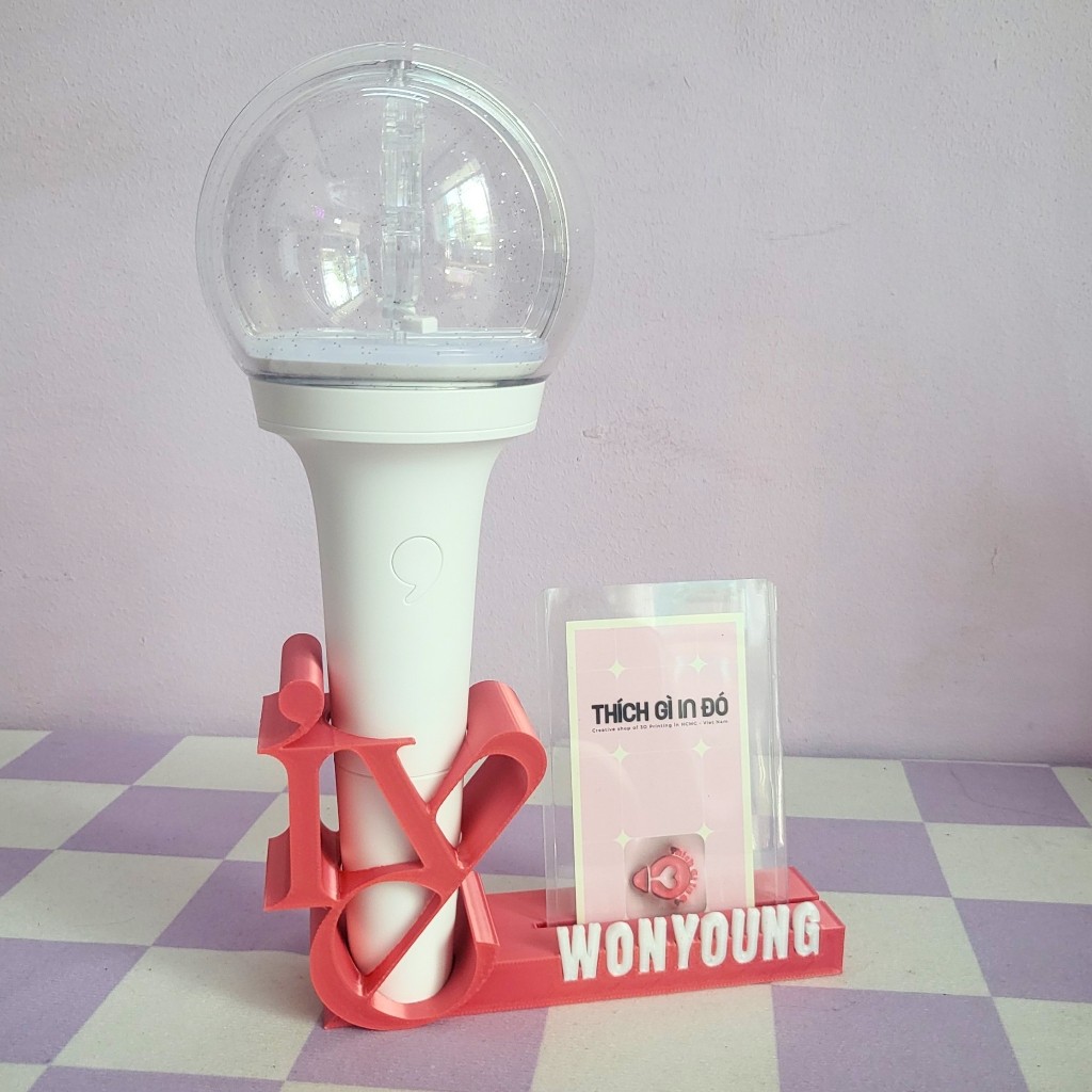 ขาตั้งจอแสดงผลแท่งไฟKpopพร้อมที่วางโฟโต้การ์ด - IVE