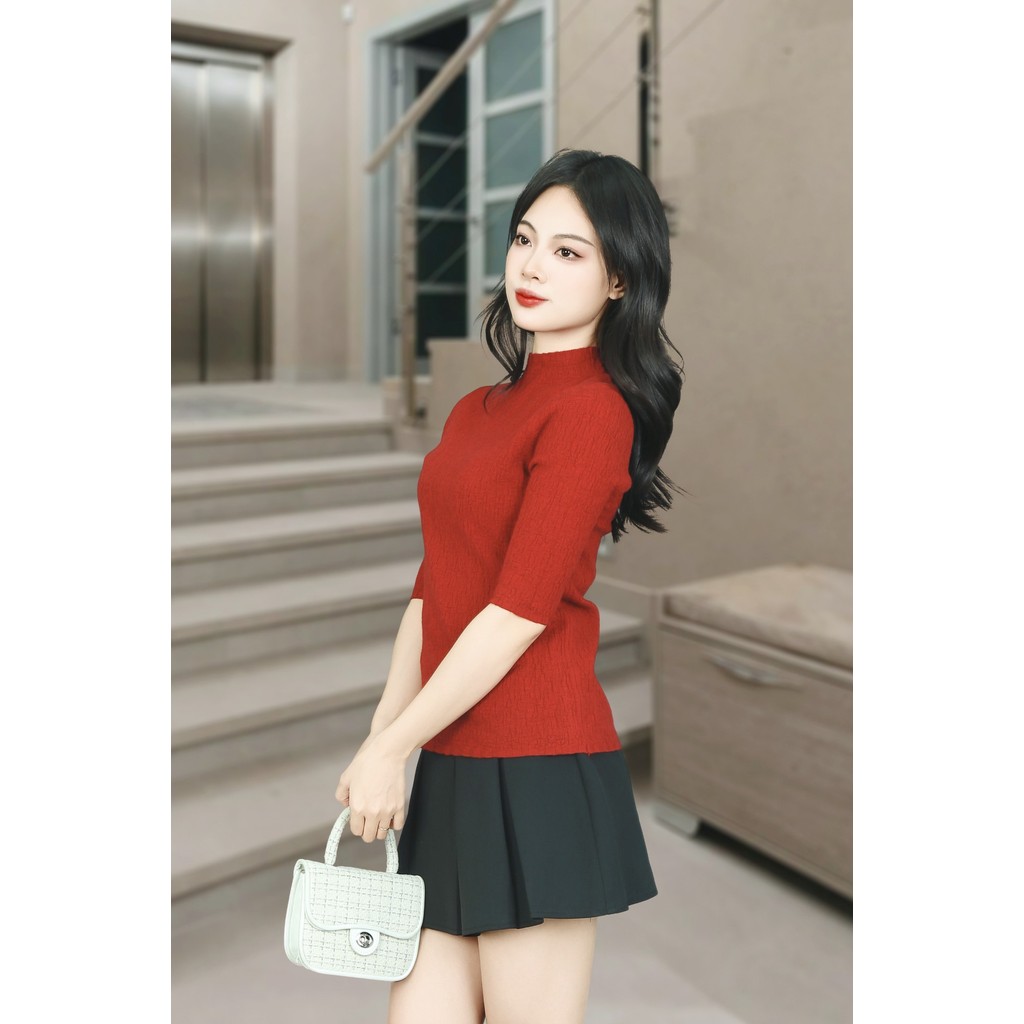 เสื้อสเวตเตอร์สีแดงแขนย่นและคอปก 3F AL7502DO