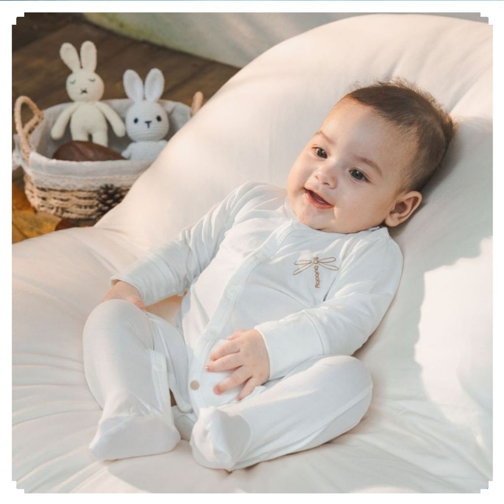 BuBaby (NB-3M) ชุดบอดี้สูทแขนยาวพร้อมถุงเท้าใยไผ่ BBB2102LT Dona - Bums - BU เสื้อผ้าเด็ก - ทารกแรกเ