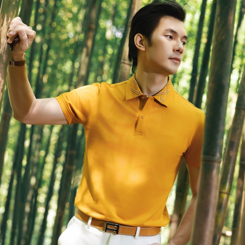[ARISTINO x NHAN PHUC VINH] เสื้อโปโลผู้ชาย Aristino Regular Fit APS085AS3 ดีไซน์คอหรูหราผสมผสานลายห