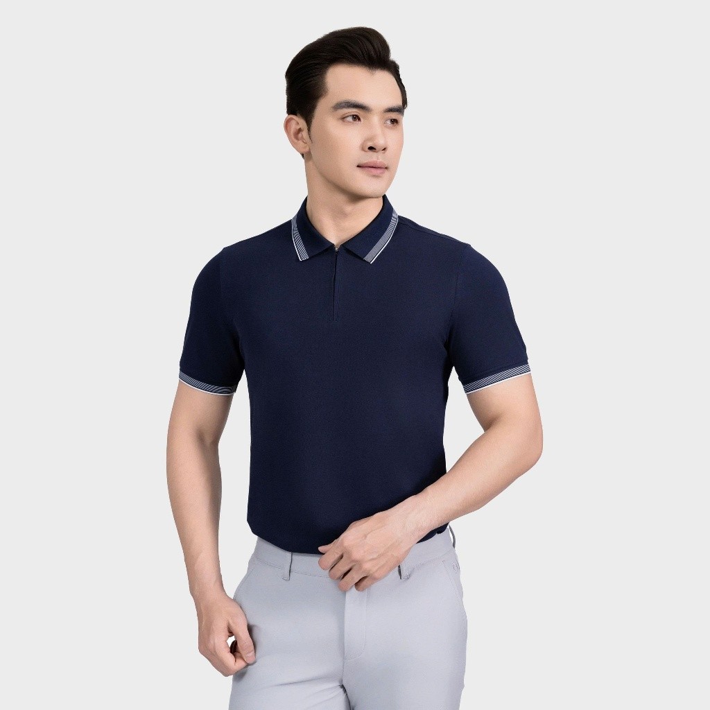 Aristino เสื้อโปโลผู้ชายคอปกลายทาง ซิปหน้าอก วัสดุผ้าฝ้ายระบายอากาศ APS205AS0E