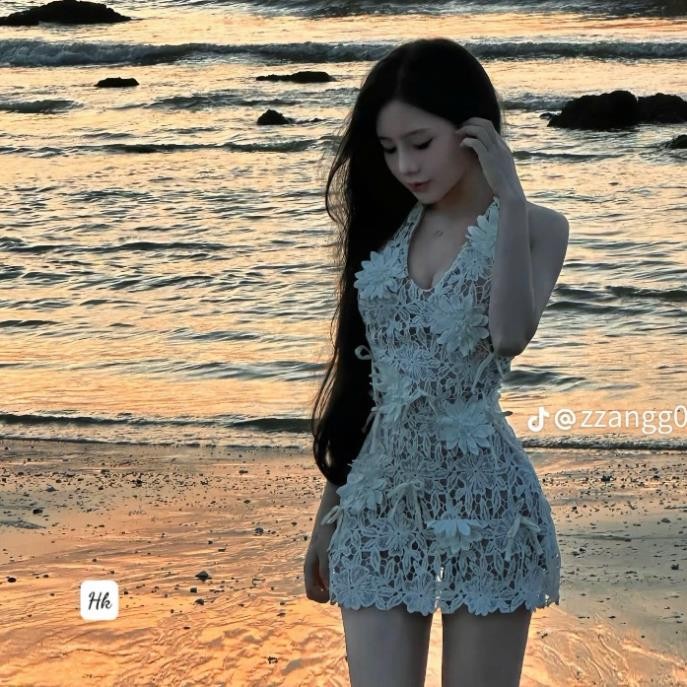 ชุดเดรสผู้หญิงสุดหรู ชุดไปทะเลผู้หญิง เดรสคล้องคอลูกไม้น่ารัก K52(ab36)