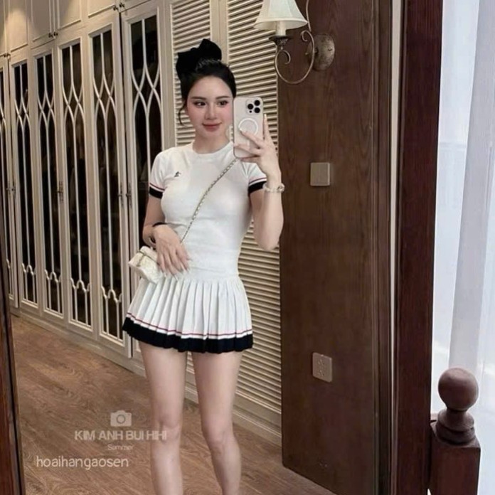 ชุดฤดูร้อนสําหรับผู้หญิงชุดไหมพรมปักลายผสมกระโปรงจีบ ค698(Z2)