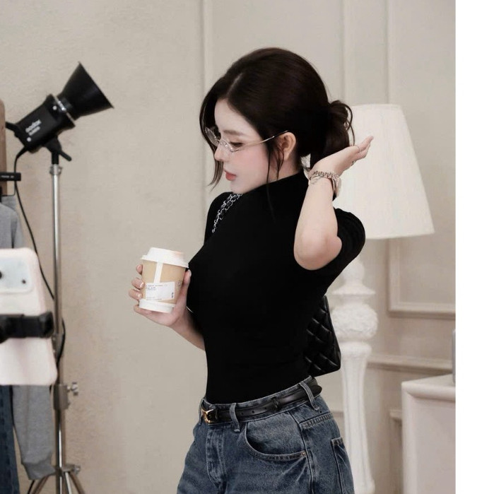 เสื้อเชิ้ตแขนสั้นคอปก 3 ส่วน ซิปนิ่ม สลิมฟอร์ม ผู้หญิง ชุดสวยสุดๆ ADT110