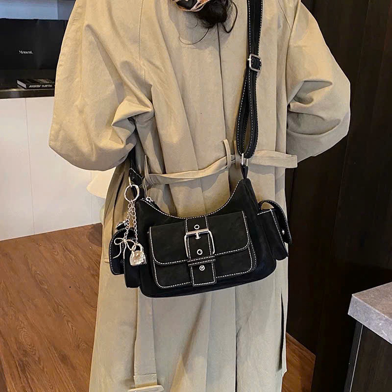 Y2K Retro PU หนัง Baguette กระเป๋าถือสตรี, กระเป๋าสะพายข้างหลายช่องสไตล์วินเทจหัวเข็มขัดขนาดใหญ่กระเป๋าสะพายข้าง