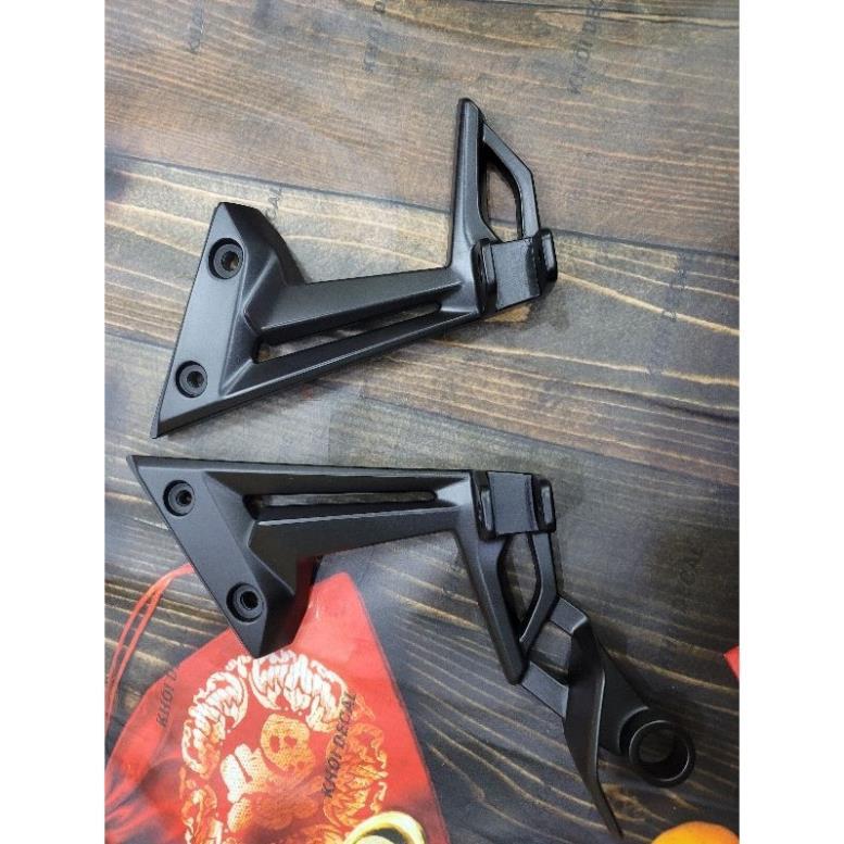 พักเท้าหลัง Exciter 150 แท้ Khi Tan Pu