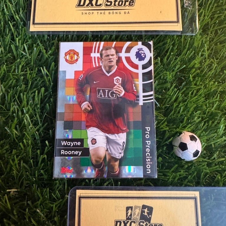 [ ของแท้ ] - PRO PRECISION - TOPPS PREMIER LEAGUE 2026 - WAYNE ROONEY (MANCHESTER UNITED)