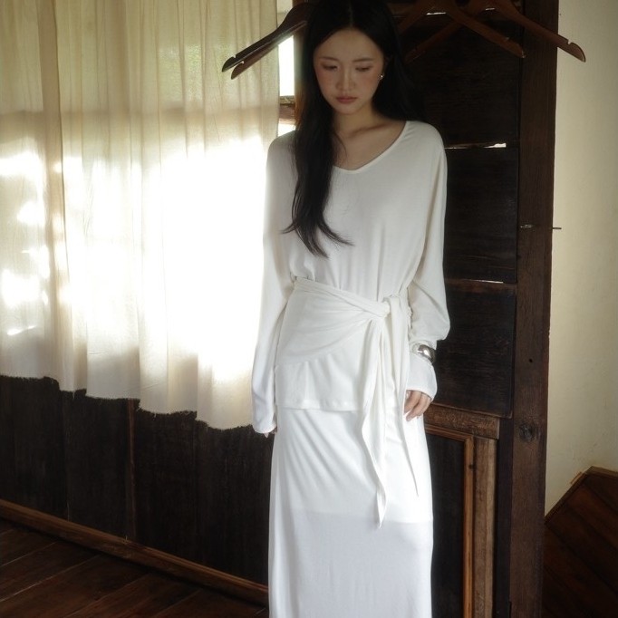 ชุดเสื้อยืดแขนยาวกระโปรง(แยกชิ้น) | MIR.BYHI | ชุดซานนิ