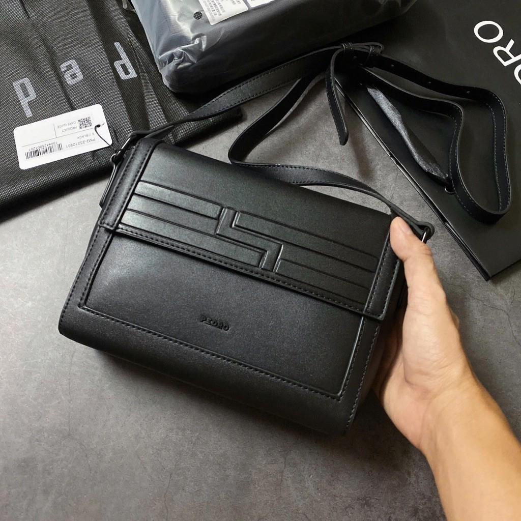 Pedro Mens Crossbody Bag Size 20 Compact and ของแท้