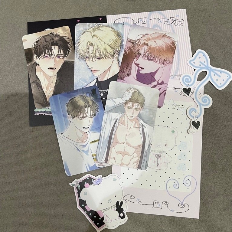 (GENUINE) CARD PACK KISS ME IF YOU CAN