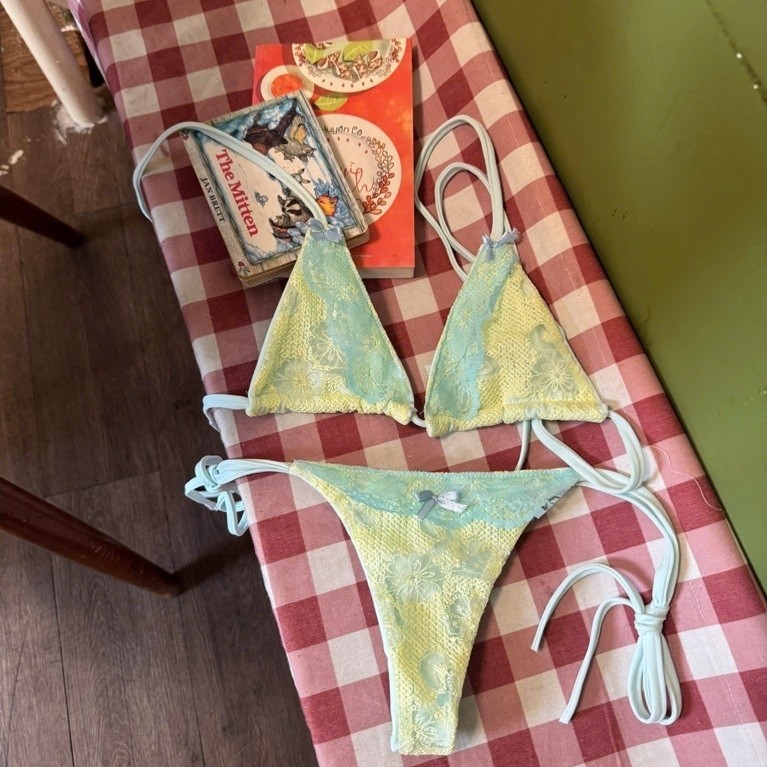 บิกินี่ Yellow Lace by Elio Charlie (ผลิตภัณฑ์พิเศษ Elio Charlie)