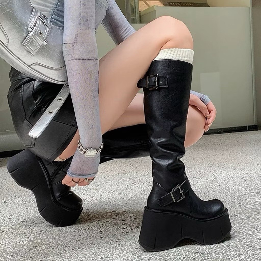 [QC PRODUCTS TYPE 1] รองเท้าบูทต้นขาพื้นหนาสีดําคลาสสิก สินค้า QC