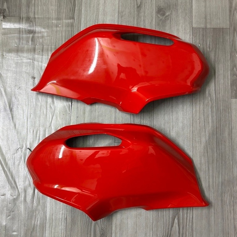 ฝาครอบพลาสติก CB150R สีแดงสดใสครบชุด – ชุดฝาครอบพลาสติก Honda CB150R