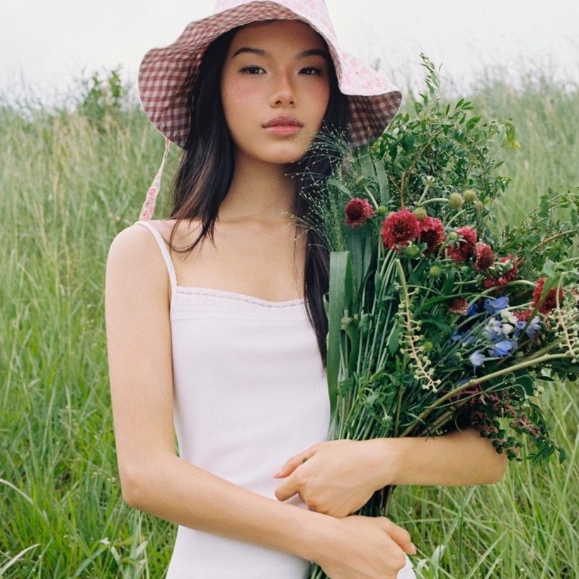 เสื้อสายเดี่ยวไหมพรม Iris - Aufra studio