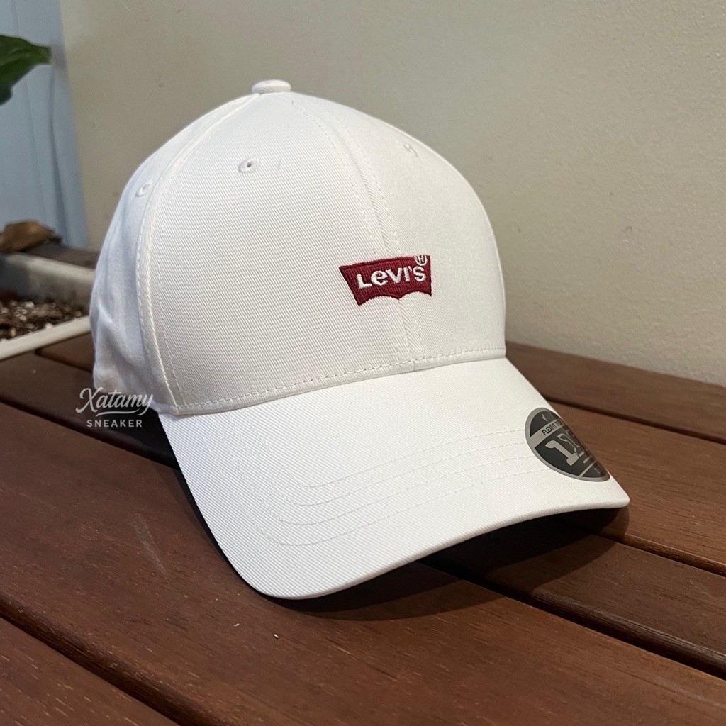 (American Bill) หมวกเบสบอล Levis Housemark Flexfit สีขาว D7723 0001