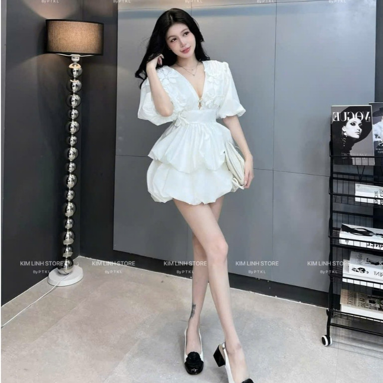 เดรสดีไซน์สุดหรู เดรสคอวีดอกไม้นูนและกระโปรงบาน 211(Z1) นาที