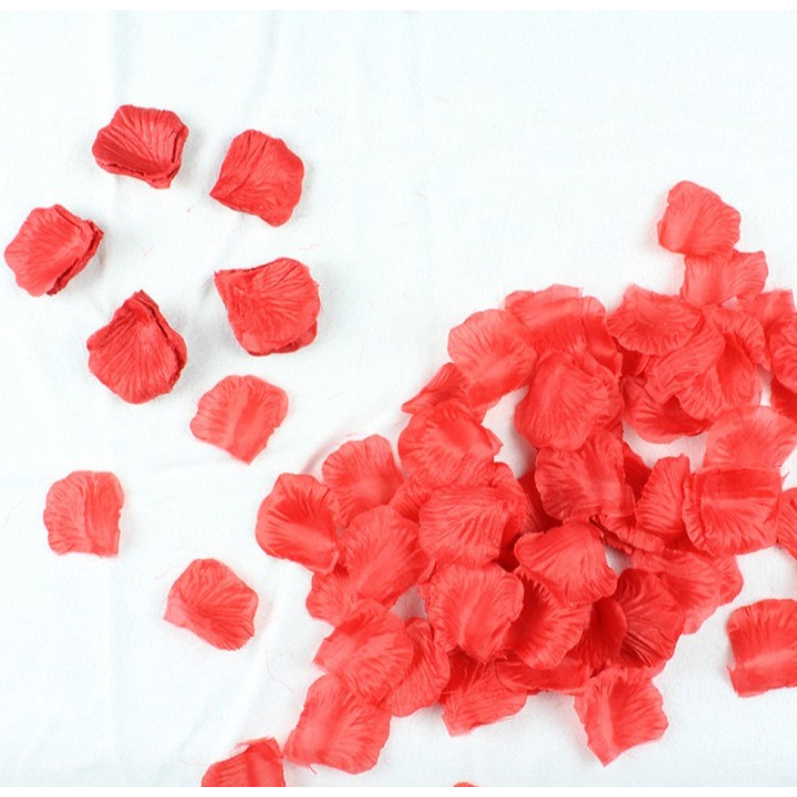 FAKE SILK ROSE PETALS สําหรับ WEDDING, BIRTHDAY, LOVE, MARRAGE DECORTATION VALENTINE
