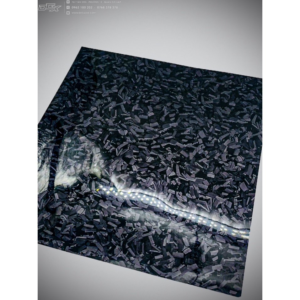 [ของแท้ 3 ชั้น] ฟิล์มคาร์บอนปลอมแปลงระดับพรีเมียม | สติ๊กเกอร์ติดรถยนต์ รถมอเตอร์ไซด์ โทรศัพท์ แล็ปท็อป....