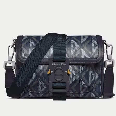 กระเป๋าสะพายข้างผู้ชาย Dior / SAFARI