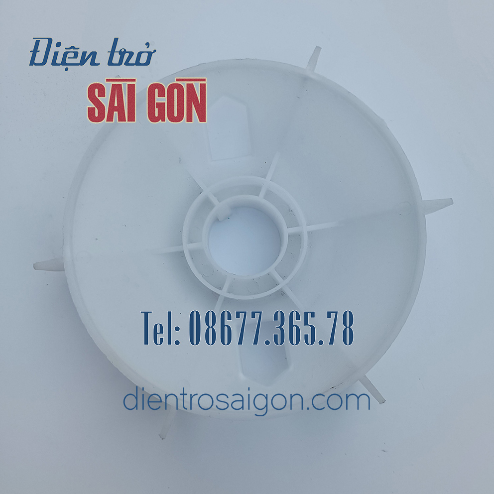 ใบพัดลมระบายความร้อนเครื่องยนต์ Y132-4.6.8 เส้นผ่านศูนย์กลางรูเพลา ขนาด 38mm