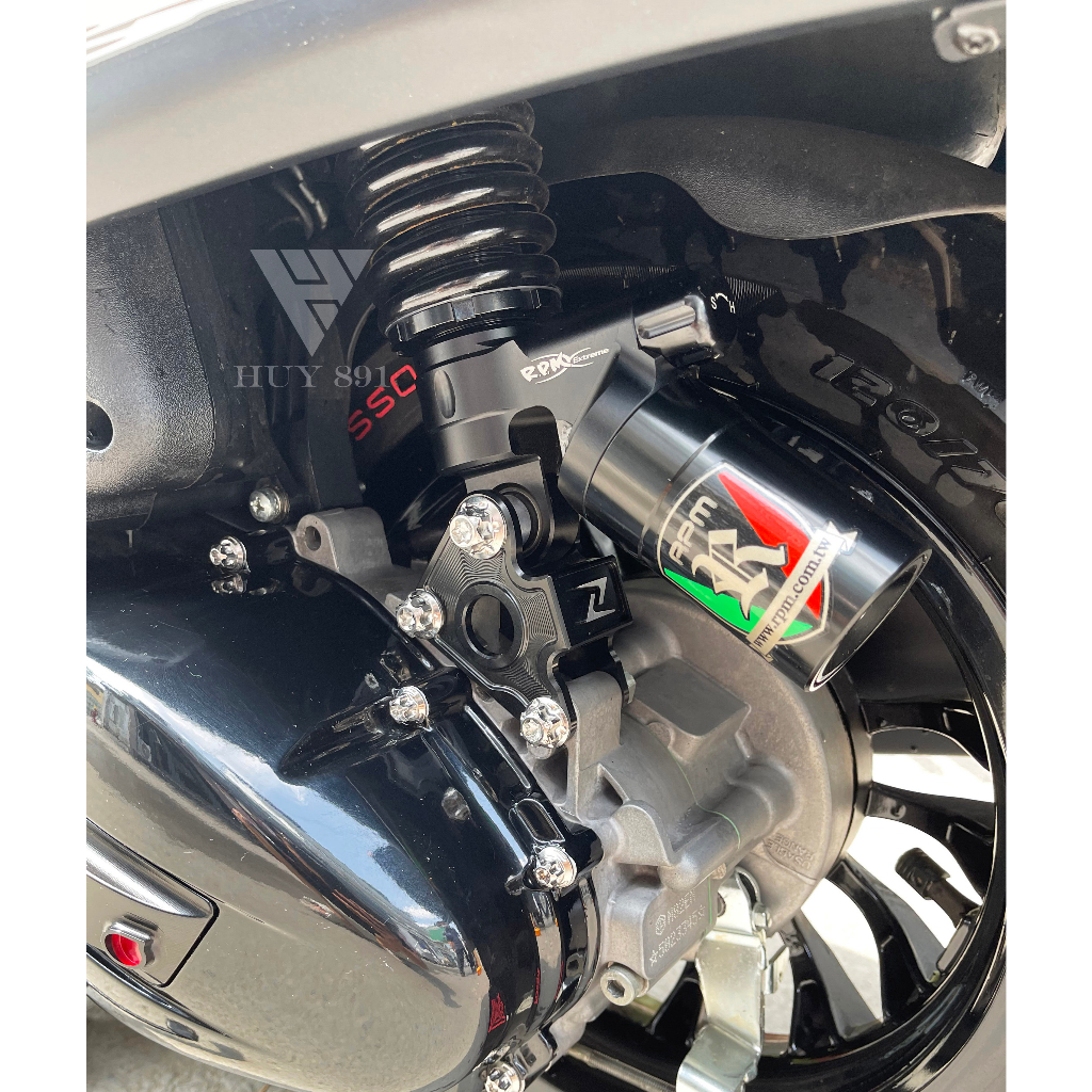 ฝาครอบตะเกียบอลูมิเนียม Zelioni CNC ขนาดเดิมสําหรับรุ่น Vespa Sprint และ Primavera ราคา ถูกที่สุด ดีลบีเคเค แกลเลอรีภาพที่ 4