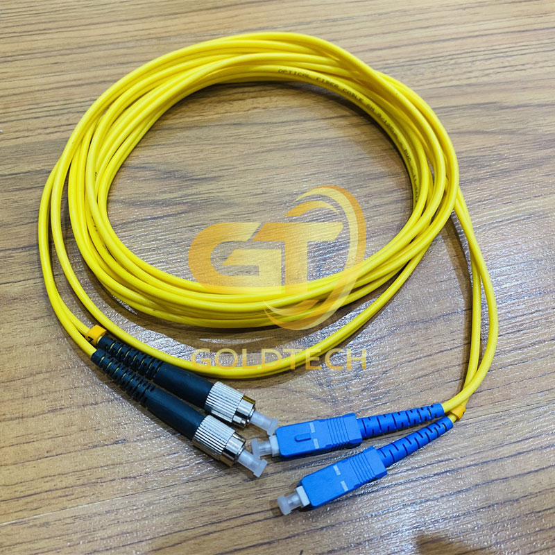Singlemode SC-ST double Duplex สายแพทช์ออปติคอลที่ไม่ใช่ 3.0 มม. ยาว 3 ม.