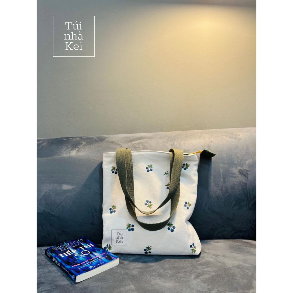 กระเป๋าผ้าใบปักมือเชอร์รี่ 3D T02 - Kei House Bag