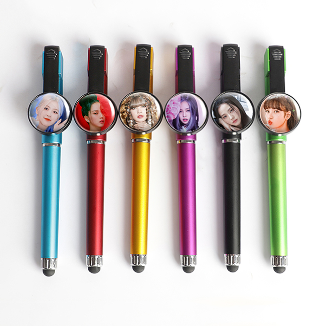 ปากกา BLACKPINK 3 in 1 (ปากกา+ปากกาสัมผัส+ที่วางโทรศัพท์)