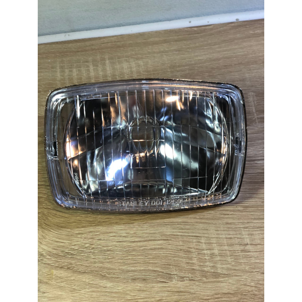 Chaly 84 ไฟหน้าทรงสี่เหลี่ยมระดับไฮเอนด์