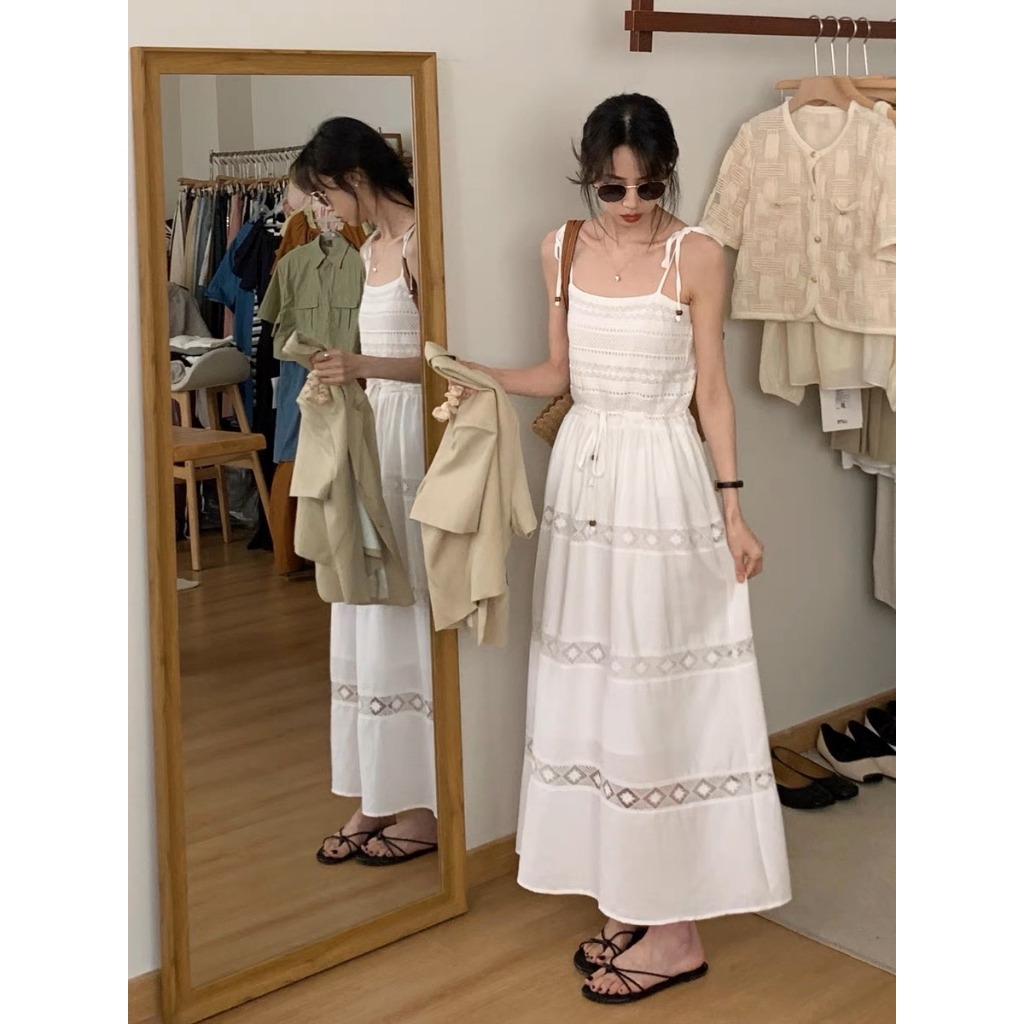 เดรสคล้องคอลูกไม้สีขาวลาย 80091 ism