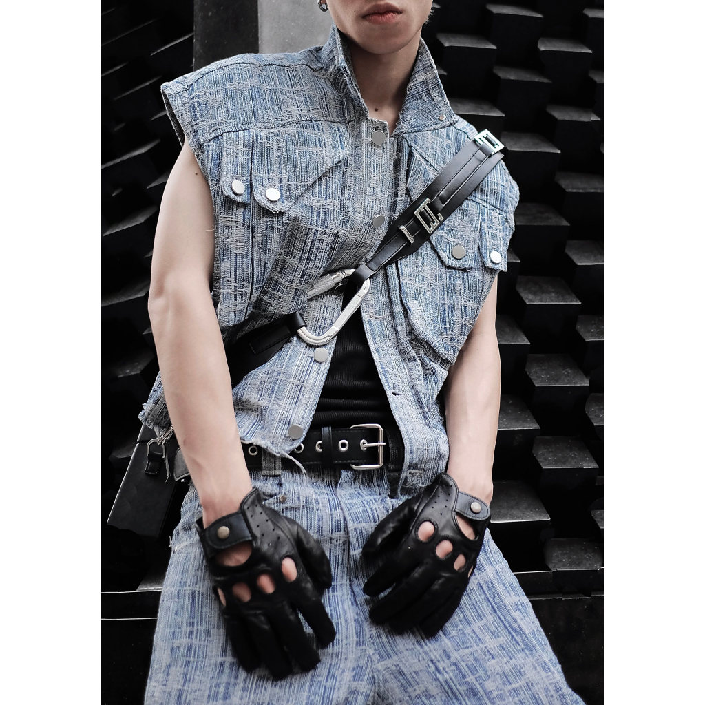 [รูปถ่ายจริง] RICH Cargo Distressed Denim Vest - AK070