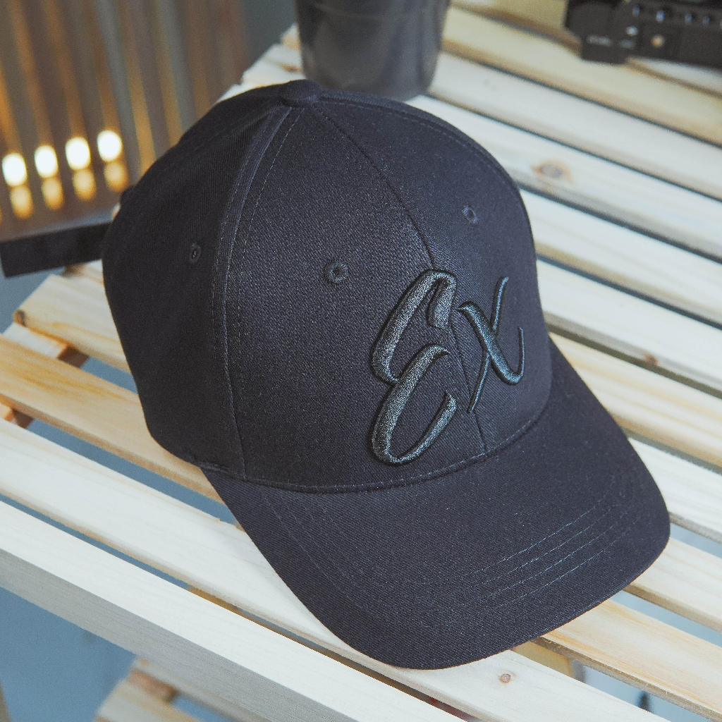 หมวก ExDream สีดํา ปักคํา Ex