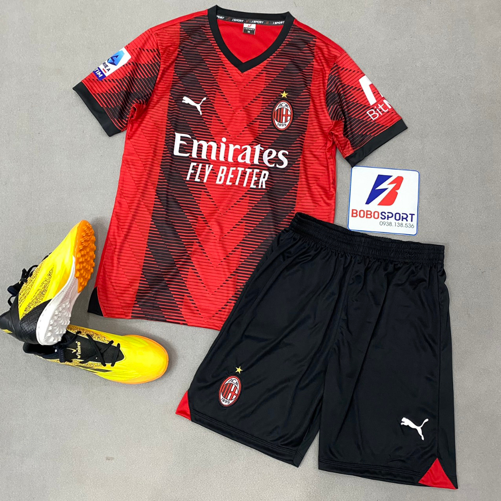 ชุดฟุตบอลลาย Ac Milan สีดําสีแดงและสีดํา 2024 JP-flag