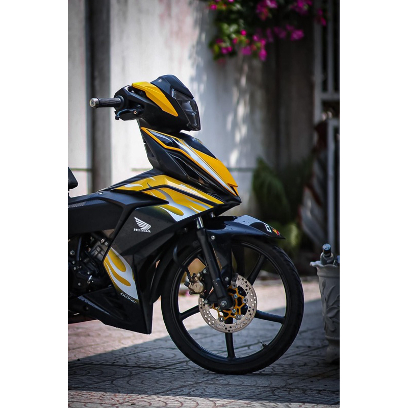 Win v1 fire แสตมป์แบบถอดได้สีดําทอง